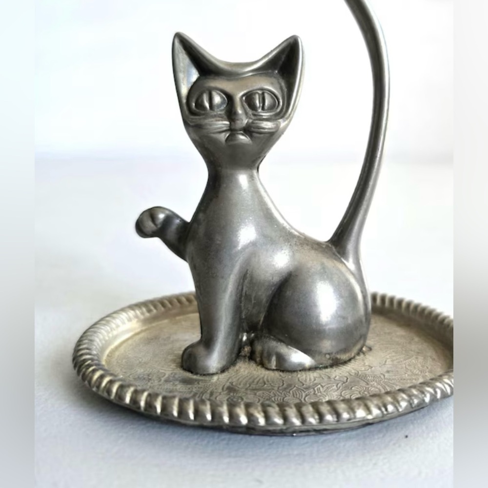 Pewter Cat Jewelry Dish - Decorative Ring Holder